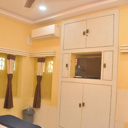 Chitrakut Bungalows Dwārka Buitenkant foto