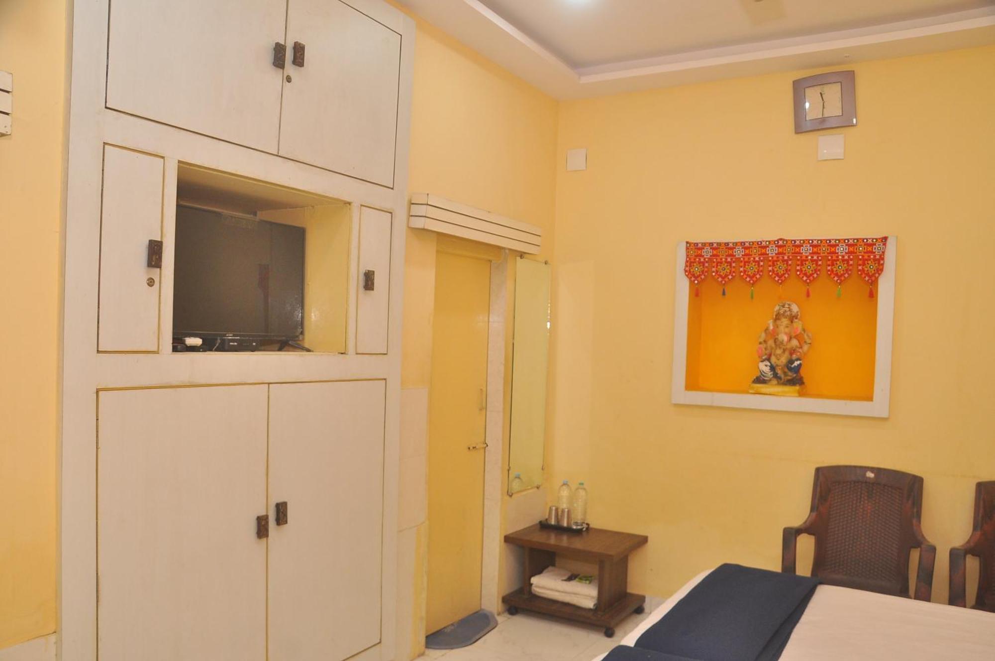 Chitrakut Bungalows Dwārka Buitenkant foto